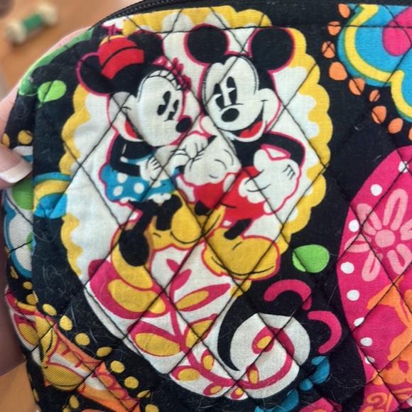 Vera Bradley cosmetic case in a Disney print - Picture 4 of 8